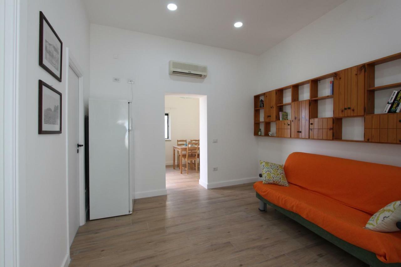 فيلا La Casa Sulla Scogliera ماسّا لوبْرينسِ المظهر الخارجي الصورة